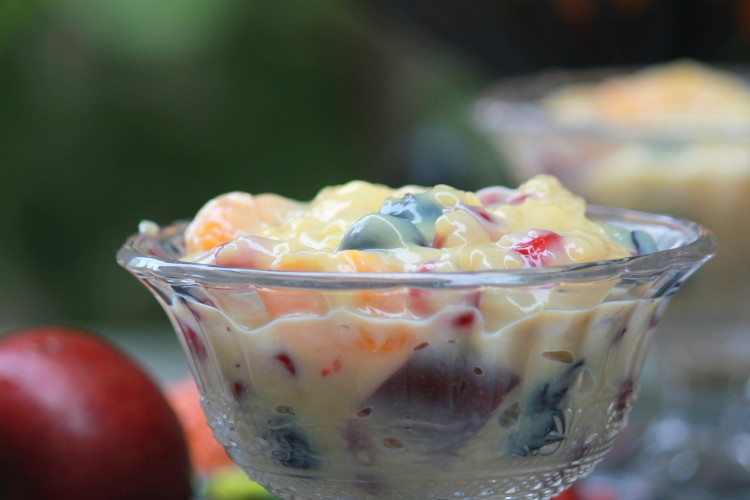 Fruit Custard-Custard fruit salad